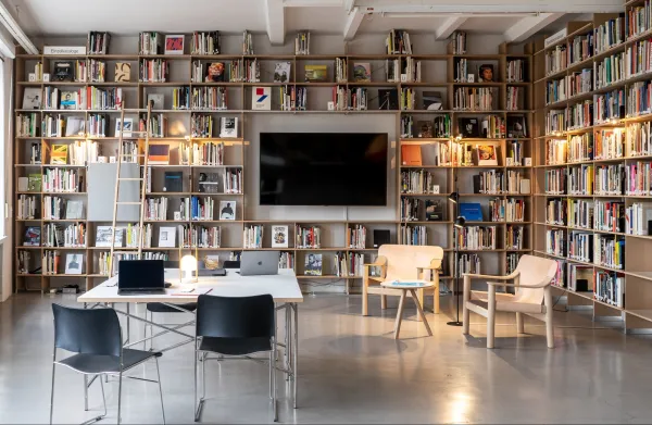 Nils Holger Moormann FNP by Axel Kufus