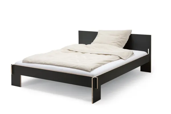 Nils Holger MoormannSiebenschlafer by Christoffer Martens